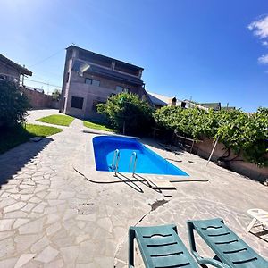 Luxury Villa With A Pool Ереван Exterior photo