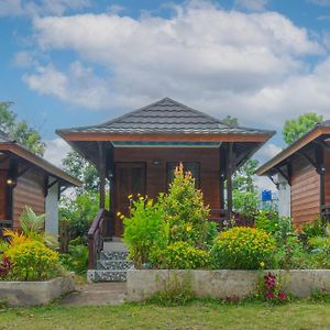 Pusaka Rinjani Bungalow Hotel Сембалун Лауанг Exterior photo