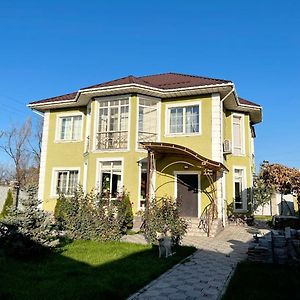 Балжан Villa Алма Ата Exterior photo