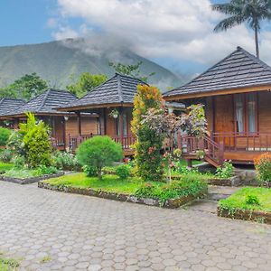 Puncak Rinjani Lodge Сембалун Лауанг Exterior photo