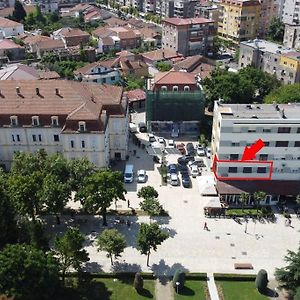 Azers Host Apartment Shkodër Exterior photo