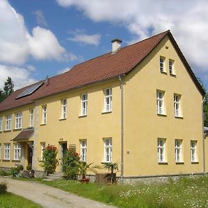 Ferienwohnung Altes Schulhaus In Leithen - Бернрид Exterior photo