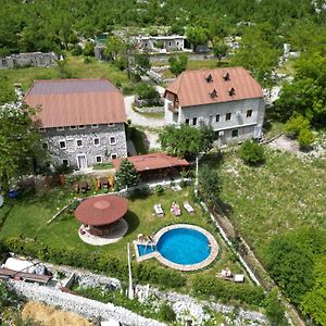 Prek Bjeshka Guesthouse Тет Exterior photo