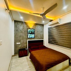 Luxurious 3Bhk Grandeur Apartment Thiruvananthapuram Exterior photo