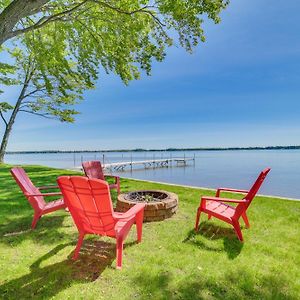 Lakefront Michigan Cottage With Grill, Dock And Kayaks Кадилак Exterior photo