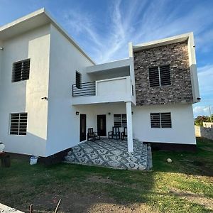 Seabreeze Manor Villa Бастер Exterior photo