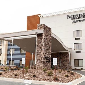 Fairfield Inn & Suites Рокингам Exterior photo