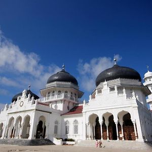 Reddoorz Syariah Near Terminal Batoh Banda Aceh Hotel Exterior photo