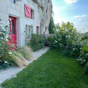 Gite Des Perreyeurs - Maison Troglodyte Avec Vue Sur Loire Villa Монсоро Exterior photo