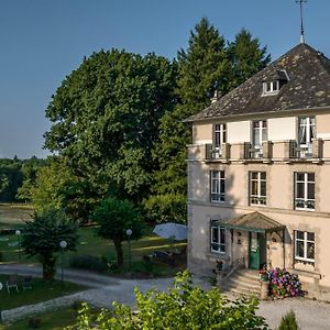 Domaine De La Clauzure Hotel La Roche-Canillac Exterior photo