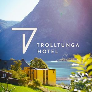 Trolltunga Hotel Ода Exterior photo