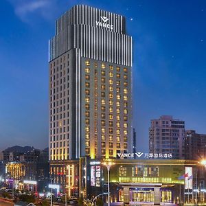 Vance International Hotel - Linhai Duqiao Тайжу Exterior photo