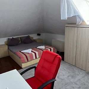 2 Rooms Apartment Airy & Bright Bucium View Яш Exterior photo