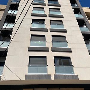 Appartement Moderne En Face Eden Plage Айн ел Тюрк Exterior photo