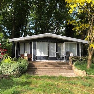 Gezellig Vrijstaand Huisje In Een Mooie Omgeving Villa Schipborg Exterior photo