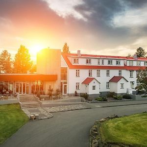 Gistihusith - Lake Hotel Егилстадир Exterior photo