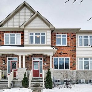 Modern Townhome Near Ottawa Attractions Exterior photo