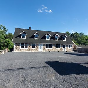 Lincoln Logs Apartment Гетисбърг Exterior photo