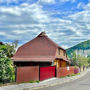 Хатинка Hotel Яремче Exterior photo