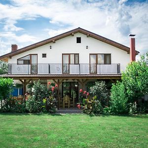 Casa Diana Hotel Комана Exterior photo