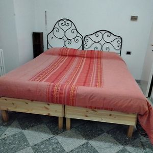 Il Faggio Rosso Bed & Breakfast Missaglia Exterior photo