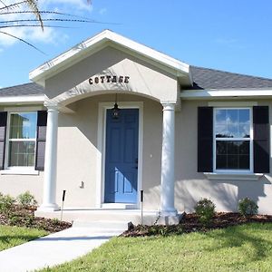 Beautiful Two-Bed, 1 Bath Cottage Near Oviedo Lake Exterior photo