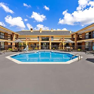 Best Western - Fayetteville Exterior photo