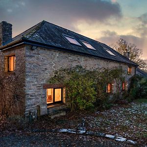 The Old Coach House - Converted Barn With Private Garden Parking And Fireplace Villa Тотнис Exterior photo