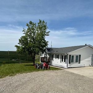 Foothills Ranch & Airbnb Villa Кардстън Exterior photo