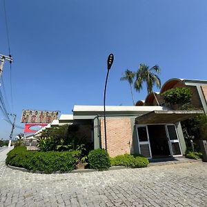 Arcadas Hotel Касапава Exterior photo