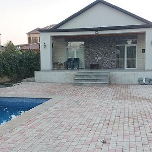 House With Pool Near Sea Breeze Villa Баку Exterior photo