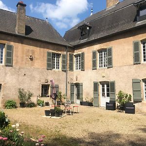 La Maison Des Gardes - Chambres D'Hotes Клуни Exterior photo