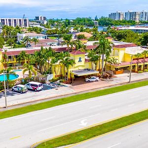 Oasis Boca Raton Hotel Exterior photo