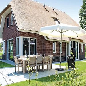 Atmospheric Villa With Nice Garden In A Holiday Park At The Water In Friesland Idskenhuizen Exterior photo