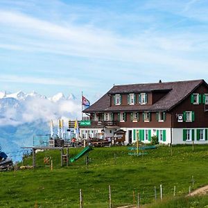 Berggasthaus Rigi-Burggeist Bed & Breakfast Герзау Exterior photo