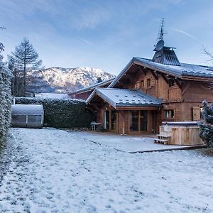 Chalet Les Drus Luxurious Chalet With Breathtaking Mont Blanc Views From Hot Tub And Garden Villa Ле Уш Exterior photo