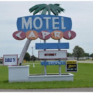 Capri Motel By Oyo Elwood, Wathena Сейнт Джоузеф Exterior photo