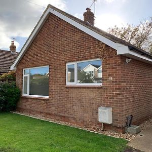 3-Bed Bungalow Near Hayling Island Sailing Club Villa Саут Хейлинг Exterior photo