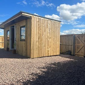 Maylands Farm Glamping Pod Hotel Hilperton Exterior photo