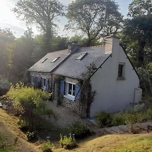 Maison De Campagne Pres Du Lac Villa Saint-Gelven Exterior photo