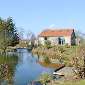 Kingfisher Lodge Hainford Exterior photo