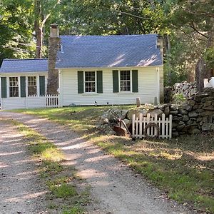 Honey Rock Farm Hotel East Greenwich Exterior photo