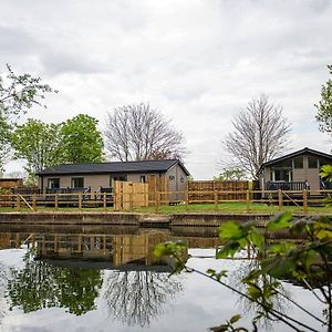 Lee Valley Hotel Ходесдън Exterior photo