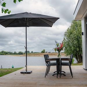 Luxurious Holiday Home Nearby The Lower Rhine Maurik Exterior photo