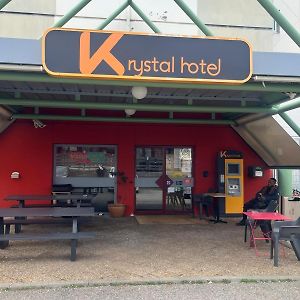 Krystal Hotel Сен-Кентен-Фалавие Exterior photo