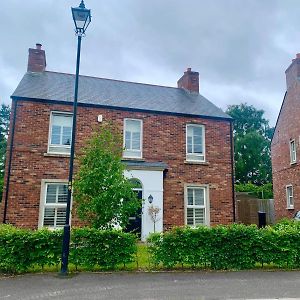 12 Hartley Hall Villa Greenisland Exterior photo