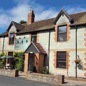 Oyo The Walnut Tree Hotel West Camel Exterior photo