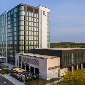 Renaissance Milwaukee West Hotel Уауатоса Exterior photo