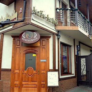 Zlata Praha Hotel Мукачеве Exterior photo