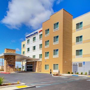 Fairfield Inn & Suites By Marriott Холистър Exterior photo